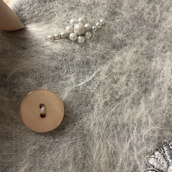Vintage Lee Sands Angora Cardigan–Pearl Beaded Floral Embroidery–Made in Korea - Picture 13 of 16